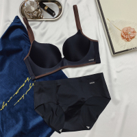 盛世尼曼光面内衣少女性感无钢圈小胸聚拢上托收副乳调整型文胸罩薄款