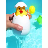 喷水小鸭子小企鹅宝宝下雨云朵 洒水企鹅蛋儿童戏水浴室洗澡玩具