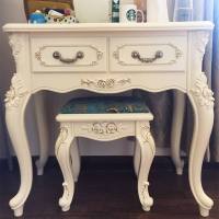 欧式梳妆台小户型 卧室化妆桌子简约公主书桌实木带灯网红柜