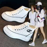 歌爱妮2021马丁靴女鞋年新款秋季秋款英伦风春秋单靴白色靴子女短靴