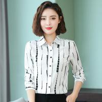 年轻妈妈春装新款衬衫长袖时尚洋气中年女装修身条纹OL职业装上衣