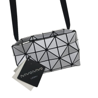 菱格三宅世家(MVO MVO LGSZSJ)几何菱格包单肩斜跨包盒子包