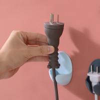 净也电源插头挂钩厨房电线粘贴式墙壁壁挂创意免打孔强力插座挂架粘钩