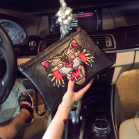 手拿包男休闲户外手抓包ipad手腕包韩版新款男女手拿质信封包 黑色