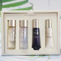 肌肤之钥光采赋活旅行四件套精华水30ml(清爽型+湿润型)+防护乳12ml+修护乳12ml
