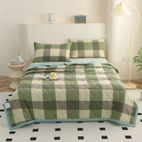 柔软蓬松,亲肤性佳,回弹性优,轻盈且保暖