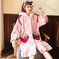 睡袍女秋冬法兰绒浴袍长款家居服长毛绒加厚宽松可爱外穿睡衣女冬