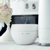 家用卧室办公室加湿器精油时光旧巷香薰机超声波小型喷雾机 白色