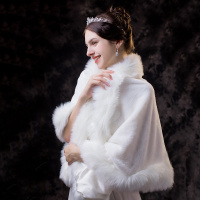 热卖新娘婚纱披肩2019冬季新款韩版结婚礼服外套加厚加大保暖婚礼披肩