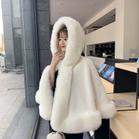 热卖婚纱披肩女秋冬红色披风斗篷式加厚保暖皮外套结婚新娘旗袍外搭