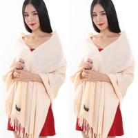 热卖婚礼伴娘披肩香槟色围巾加厚保暖流苏仿羊绒披肩超大纯色流苏礼服