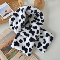 热卖原宿韩版奶牛围巾黑白斑点可爱少女童趣毛绒围巾保暖百搭围脖学生
