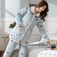 珊瑚绒夹棉睡衣女士秋冬季三层加厚法兰绒两件套装可爱梅花家居服