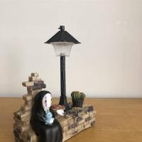 可爱无脸男玩偶公仔新款创意迷你小摆件宫崎骏千与千寻树脂工艺品|0822A无脸男抱小兔路灯 彩纸包装加贺卡