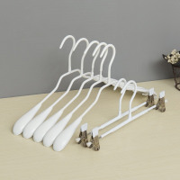 10个/50个装黑白成人儿童服装店浸塑防滑无痕裤夹V2