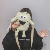 上新小包包少女2019新款潮斜挎包可爱帆布包网红小黑包简约蹦迪包