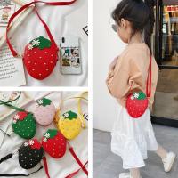 2020春款单肩包儿童草莓斜跨小包可爱水果包包女孩公主包