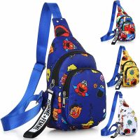 儿童包包男斜挎包男童户外休闲胸包男孩旅游小背包旅行单肩包