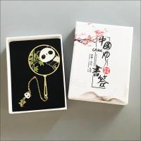 文创店文创礼品送友人老外金属流苏镂空中成都|浅绿色吊坠抱抱熊+礼盒