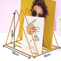 书架桌面架铁艺小三角书立装饰收纳架置物架书报架北欧ins|金色三角书架 大号