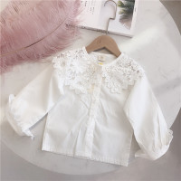 迪鲁奥(DILUAO)童装女童白衬衫2021秋新款韩版女宝宝娃娃领上衣蕾丝花边洋气衬衣 白色