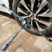 汽车轮胎套筒扳手阿斯卡利省力补胎快速换胎工具加厚螺丝大搬手套筒