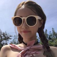 太阳镜米白色眼镜潮网红阿沁林紫外线小脸小宅同款墨镜女框复古防