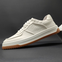 公牛四季男鞋真皮小白鞋男秋季2022新款休闲鞋子男士透气平底百搭白色板鞋男鞋