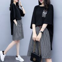 白织鸟夏装新款女装大码宽松休闲两件套女洋气棉麻格子阔腿短裤套装