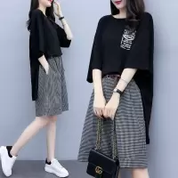 白织鸟夏装新款女装大码宽松休闲两件套女洋气棉麻格子阔腿短裤套装