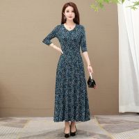 白织鸟2020秋冬季女装新款长袖女连衣裙V领印花长裙修身显瘦韩版大摆裙