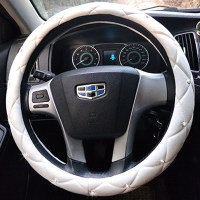 汽车方向盘套女可爱个性四季通用夏季可爱卡通镶钻韩国车用把套皮 简约款白色