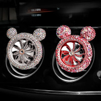 车载香水汽车空调出风口旋转风扇车内饰品摆件高档车里装饰用品女 米奇风口银色+混粉