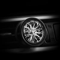 车载香水汽车空调出风口车内香薰空军二号汽车香水车内装饰品风扇 黑色轮胎风口香水