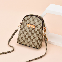 手机包女士小包包2020新款迷你妈妈包中年买菜斜挎包零钱包手机袋|F50竖款浅色纹