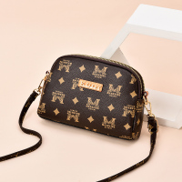 上新中年小包女2020新款时尚百搭女士斜挎包妈妈手机包零钱买菜包|F50横款深色菱形纹