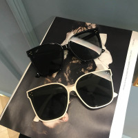 2020潮防紫外线三点网红墨镜爱的迫降孙艺珍明星方形圆脸太阳眼镜