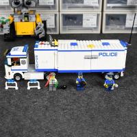 兼容乐高城市系列警察局流动警署儿童拼装积木男孩子警车汽车玩具