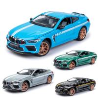 建元1:24宝马M8雷霆版转向避震声光四开门合金汽车模型小男孩玩具