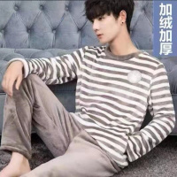 睡衣男秋冬珊瑚绒法兰绒睡衣男加厚加绒卡通青少年家居服冬套装