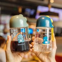 [新年特卖]小恐龙儿童直饮杯超可爱杯子有盖便携防摔防漏水壶小学生塑料水杯 吉祥鹤