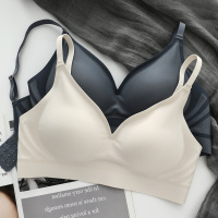 日本钻石提拉文胸聚拢小胸内衣女无痕一片式无钢圈调整型收副乳