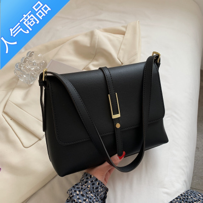 封后感复古包包2021新款包包女包夏季百搭斜挎包大容量单肩腋下包女斜挎包