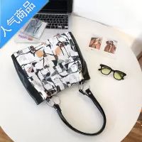 封后小众设计涂鸦包包女夏2022新款潮时尚大容量托特包学生上课单肩包