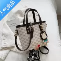 封后夏季包包2022新款感设计小众小MK单肩河北白沟斜挎包手提女包