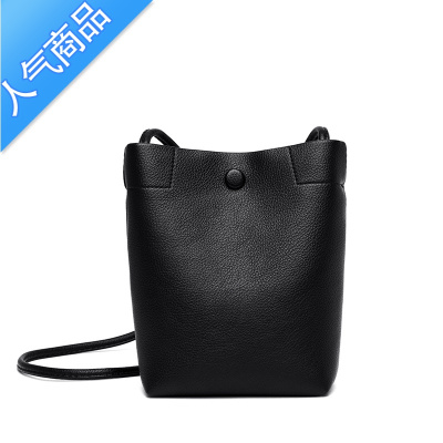 封后夏季洋气包包女包2022新款妈妈大容量水桶斜挎包女百搭软皮单肩包