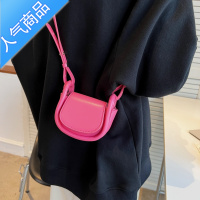 封后夏季精致感小众迷你口红耳机包装饰小包包女2022新款百搭斜挎女包