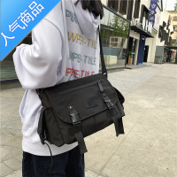 封后斜挎包男韩版潮牌工装日系大学生上课背包百搭休闲ins风单肩包女单肩包男