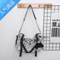 封后斜挎包男潮牌原创小众涂鸦包包男士大容量日系休闲单肩包男运动款