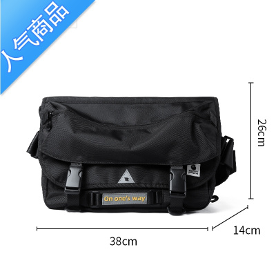 封后机能潮牌斜挎包男士胸包工装运动骑行背包大容量邮差包通勤单肩包单肩包男